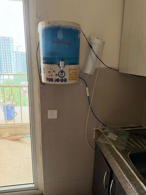 Furnished Amenities in 3.5 BHK Apartment at Emaar Palm Hills, Sector 77 – for Rent
