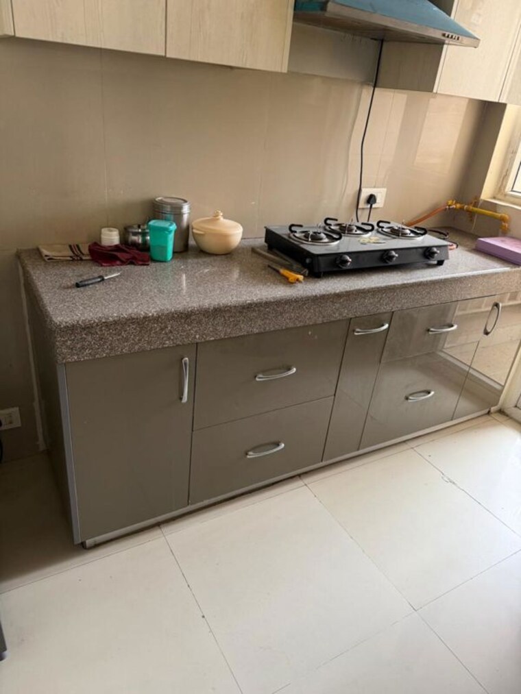 Kitchen, emaar-palm-hills 3.5 Bedroom 1450 Sq.Ft. Apartment In Sector 77 Gurgaon 10451250