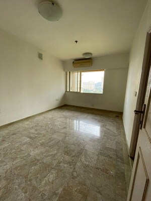 Room in 4 BHK Apartment at Hiranandani Gardens Odyssey I II, Powai – for Sale