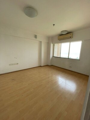 Room in 4 BHK Apartment at Hiranandani Gardens Odyssey I II, Powai – for Sale