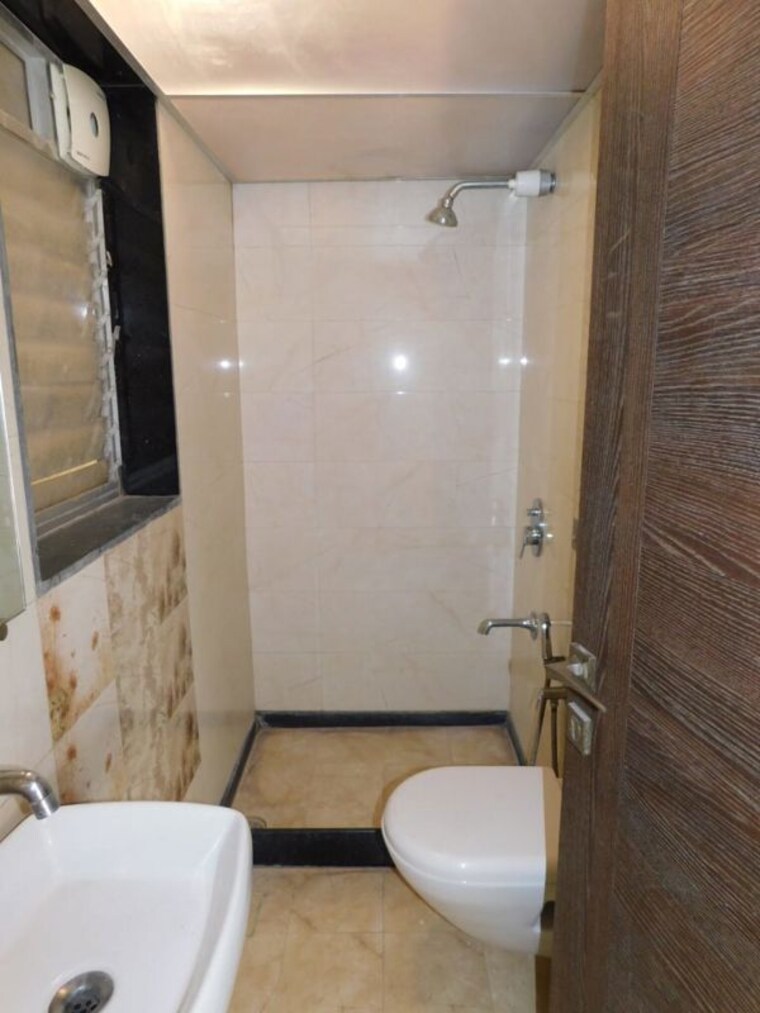 Bathroom, mv-labh-samarth-heights 2.5 Bedroom 800 Sq.Ft. Apartment In Andheri West Mumbai 10451244