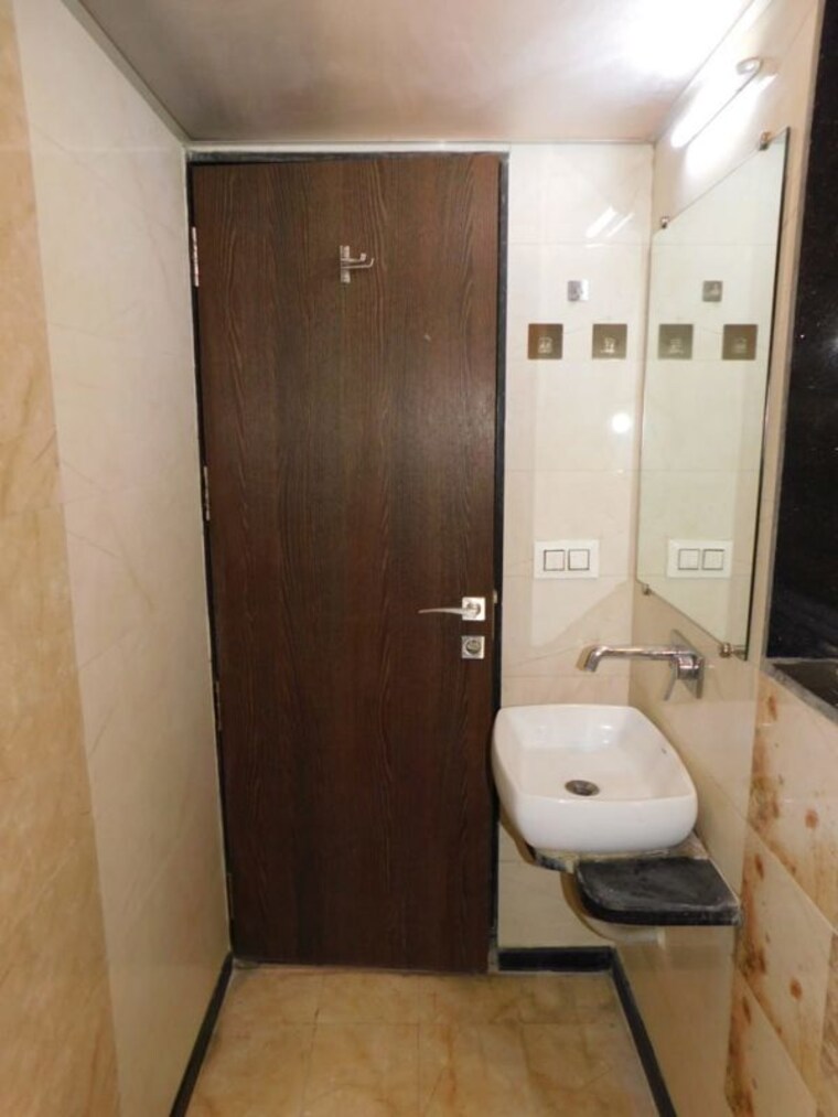 Bathroom, mv-labh-samarth-heights 2.5 Bedroom 800 Sq.Ft. Apartment In Andheri West Mumbai 10451244