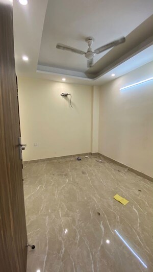 Room in 2 BHK Builder Floor at Malviya Nagar – for Sale