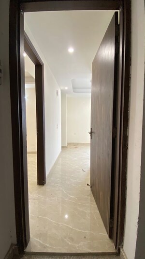 Building Lobby in 2 BHK Builder Floor at Malviya Nagar – for Sale
