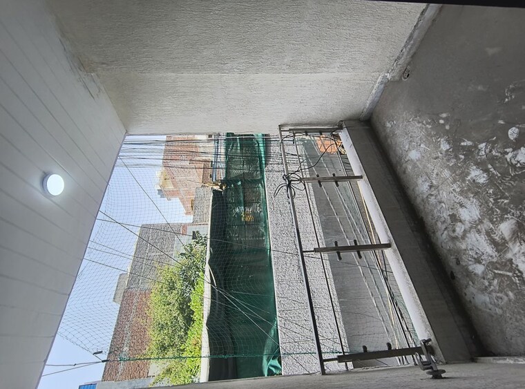 Balcony, govindpuri 3 Bedroom 900 Sq.Ft. Builder Floor In Govindpuri Delhi 10451340