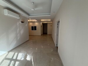 Team Area in 3.5 BHK Apartment at Malwa Escon Primera, International Airport Road – for Rent