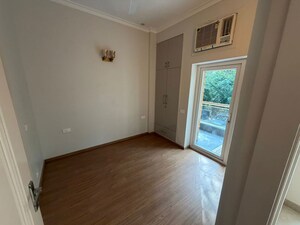 Room in 3.5 BHK Apartment at Malwa Escon Primera, International Airport Road – for Rent