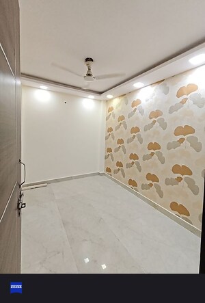 Room in 2 BHK Builder Floor at Govindpuri – for Sale