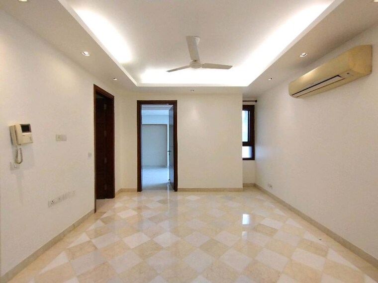 Room, greater kailash i 3.5 Bedroom 20 Sq.Yd. Builder Floor In Greater Kailash I Delhi 10451367