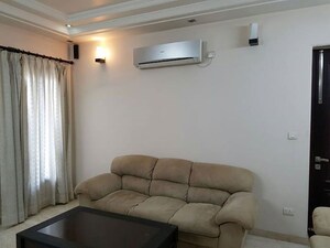 Living Room in 1 BHK Builder Floor at Sector 44 – for Rent