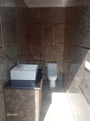 Attached Bathroom in 3.5 BHK Builder Floor at Greater Kailash I – for Sale