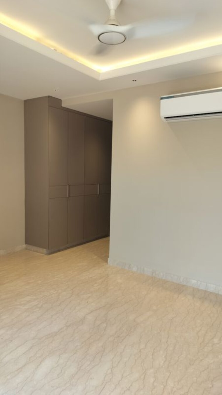 Room, nirvana-country-birch-court  280 Sq.Ft. Builder Floor In Sector 50 Gurgaon 10451421