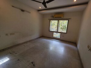 Room in 3 BHK Apartment at Ahuja Towers Banjara Hills, Banjara Hills – for Sale