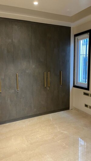 Room in 3 BHK Builder Floor at Gulmohar Park – for Sale