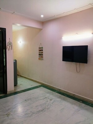 Room in 2 BHK Builder Floor at Ardee City, Sector 52 – for Rent