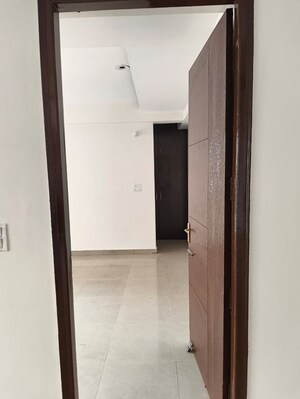 Room in 3 BHK Apartment at Sector 126 – for Rent