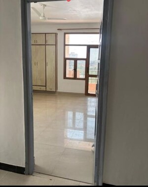 Room in 3 BHK Apartment at CGHS HEWO Apartments, Sector 56 – for Rent