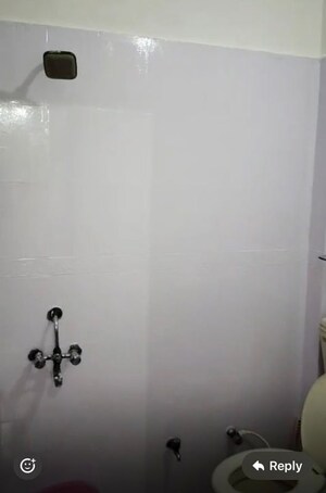 Room in 2 BHK Builder Floor at Niti Khand ii – for Rent