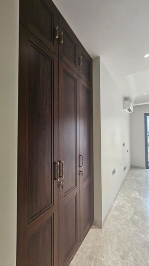 Building Lobby in 3 BHK Builder Floor at Malviya Nagar – for Rent
