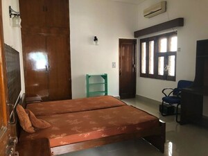 3 BHK Builder Floor For Rent in Malviya Nagar