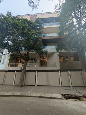 4 BHK Builder Floor For Sale in Malibu Town