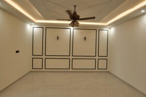 Room in 4 BHK Villa at Tarla Nagal – for Sale