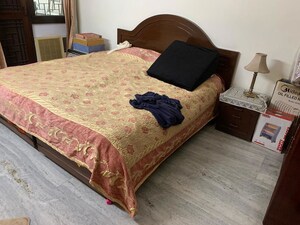 Bedroom in 2 BHK Builder Floor at Vasant Kunj – for Sale