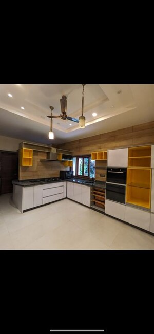Kitchen in 4 BHK Villa at Prestige Oasis, Rajanukunte – for Rent