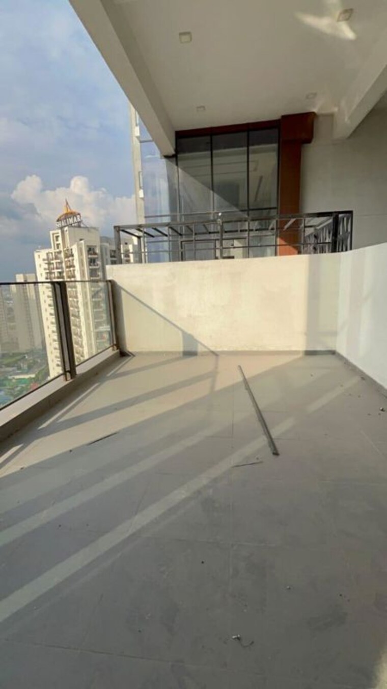 Balcony, one-oak-atmos 4 Bedroom 3600 Sq.Ft. Penthouse In Gomti Nagar Lucknow 10447012