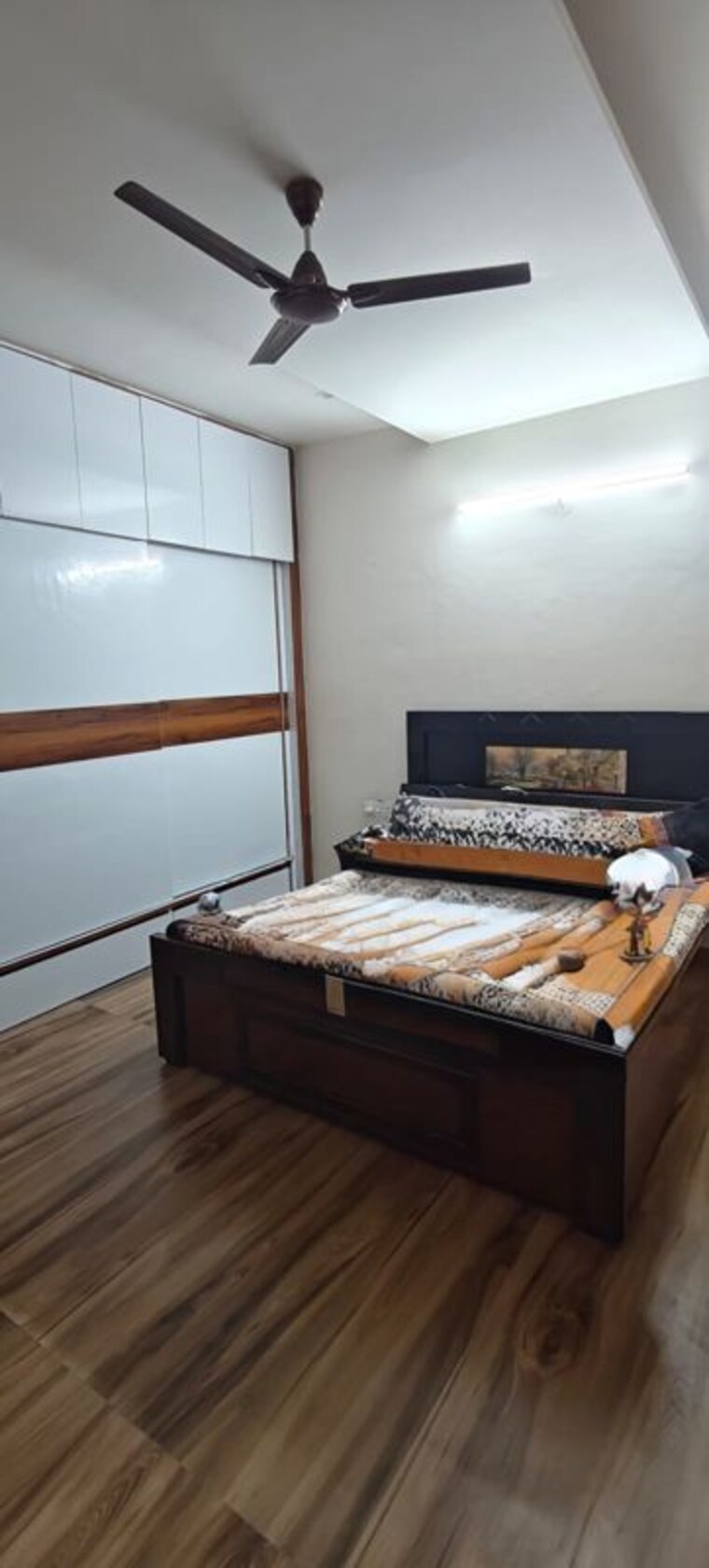 Bedroom, vip road 3 Bedroom 1350 Sq.Ft. Apartment In Vip Road Zirakpur 10448565