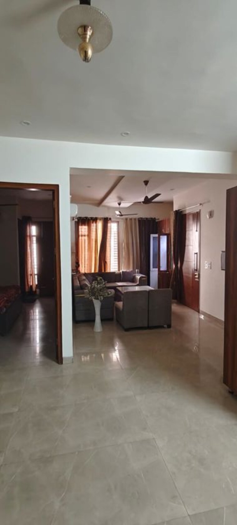 Living Room, vip road 3 Bedroom 1350 Sq.Ft. Apartment In Vip Road Zirakpur 10448565