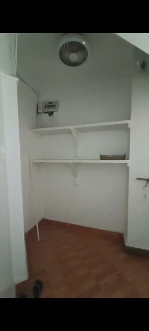 Furnished Amenities in 2 BHK Apartment at Jolly Maker Apartment, Cuffe Parade – for Rent