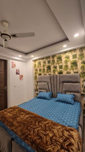 Bedroom in 2 BHK Builder Floor at Saket – for Rent