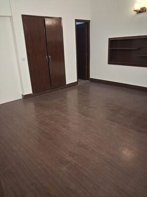 Room in 4 BHK Builder Floor at Vasant Kunj – for Sale