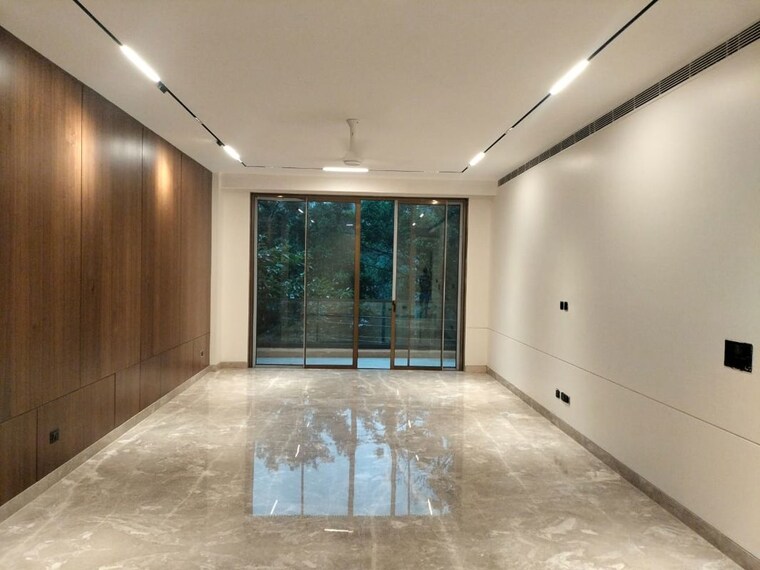 Room, dlf phase iv 4 Bedroom 316 Sq.Yd. Builder Floor In Dlf Phase iv Gurgaon 10451649