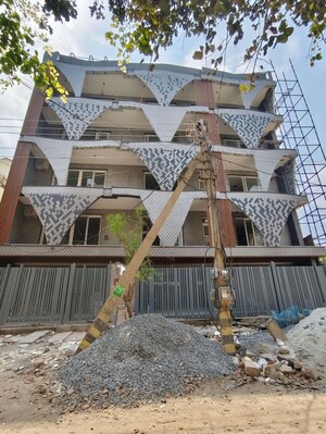 4 BHK Builder Floor For Sale in Dlf City Phase 3