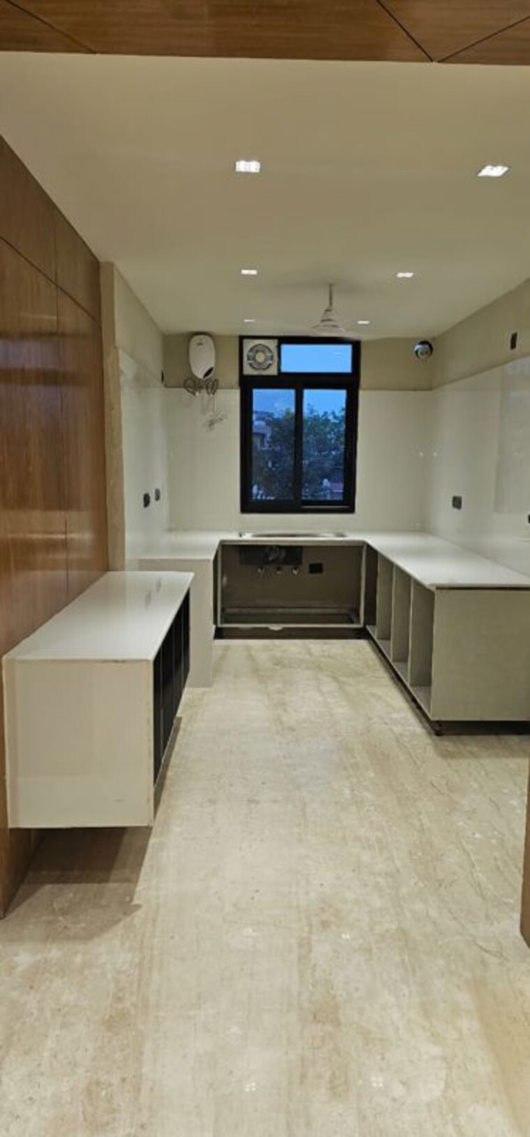 Kitchen, sushant lok i 4 Bedroom 301 Sq.Yd. Builder Floor In Sushant Lok I Gurgaon 10451682