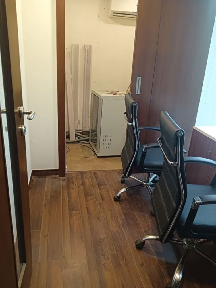 undefined, jawahar nagar 4 Bedroom 300 Sq.Yd. Builder Floor In Jawahar Nagar Delhi 10451687