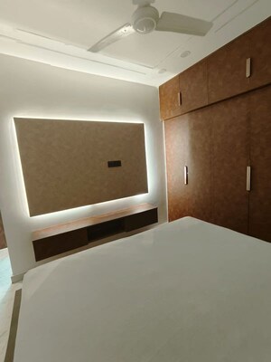 Room in 3 BHK Builder Floor at Uday Park – for Sale