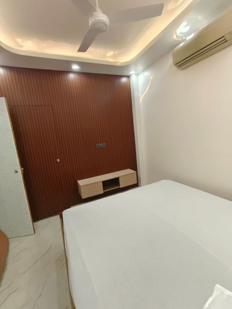 undefined, uday park 3 Bedroom 217 Sq.Yd. Builder Floor In Uday Park Delhi 10451694