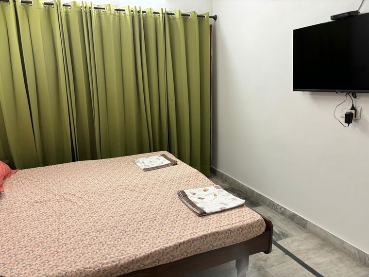 Bedroom, urban estate dugri 1 RK 100 Sq.Yd. Builder Floor In Urban Estate Dugri Ludhiana 10451738