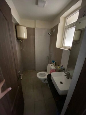 Bathroom in 4 BHK Independent House at Vasundhara Sector 13 – for Sale