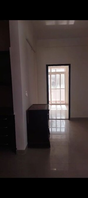 Room in 3 BHK Builder Floor at Chukkuwala – for Rent