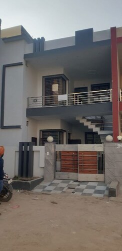4 BHK + Pooja Room,Servant Room,Study Room,Extra Room,Store Room Independent House For Sale in Guru Teg Bahadur Nagar