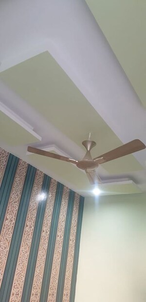 Furnished Amenities in 4 BHK Independent House at Guru Teg Bahadur Nagar – for Sale