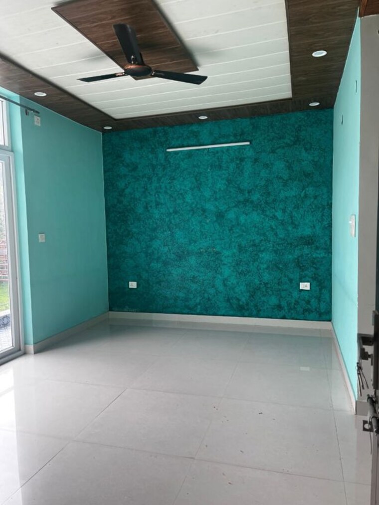 Room, aman vihar 3 Bedroom 1900 Sq.Ft. Builder Floor In Aman Vihar Dehradun 10451798