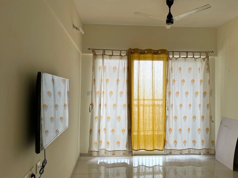 Living Room, kolte-patil-life-republic-oro-avenue 2 Bedroom 650 Sq.Ft. Apartment In Hinjewadi Pune 10451796