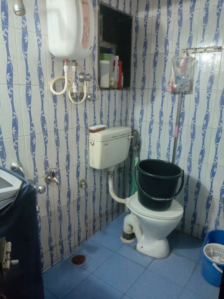 Bathroom, girikunj-chs 2 Bedroom 650 Sq.Ft. Apartment In Ghodbunder Road Thane 10451784