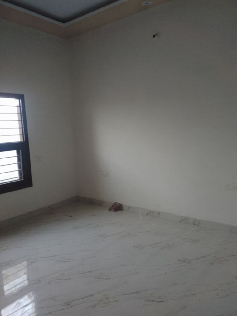 Room, kharar mohali road 4 Bedroom 158 Sq.Yd. Independent House In Kharar Mohali Road Kharar 10451806