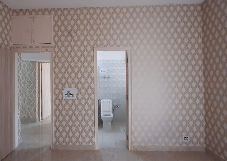 Room, sector 1 2.5 Bedroom 1100 Sq.Yd. Builder Floor In Sector 1 Gurgaon 10451825